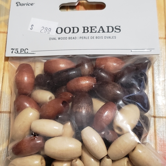 Huge NWT Lot of Wooden & Imitation Bone Beads - Picture 6 of 9